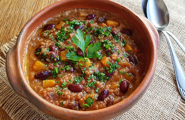 receta de Cazuela de quinoa, calabaza y porotos colorados